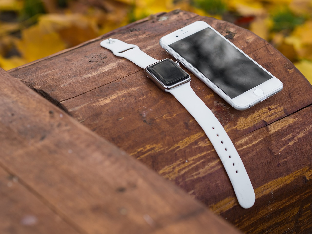 Smartwatch a akcesoria: jakie dodatki pozwolą na personalizację i lepsze wykorzystanie zegarka?